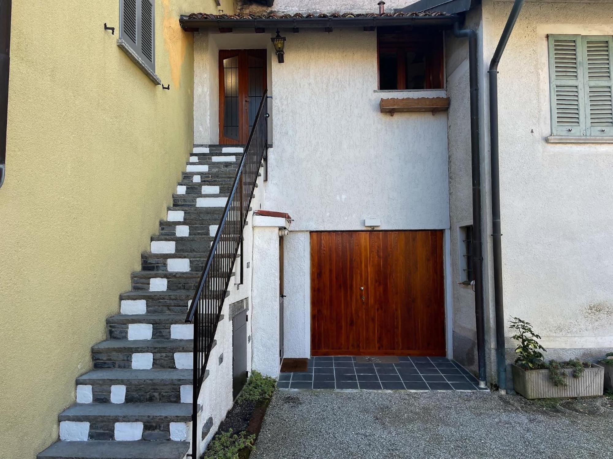 La Corte Dei Torri Loft On The Lake Oliveto Lario Exteriér fotografie