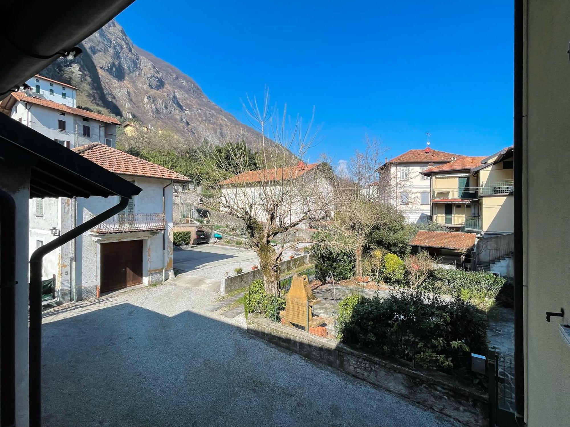 La Corte Dei Torri Loft On The Lake Oliveto Lario Exteriér fotografie